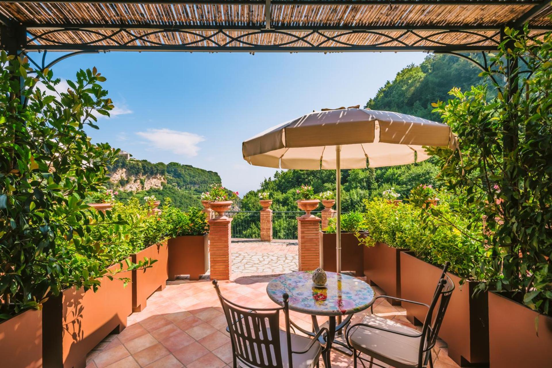 Villa Sant'Alfonso Scala Exterior foto