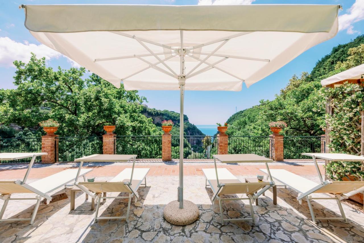 Villa Sant'Alfonso Scala Exterior foto